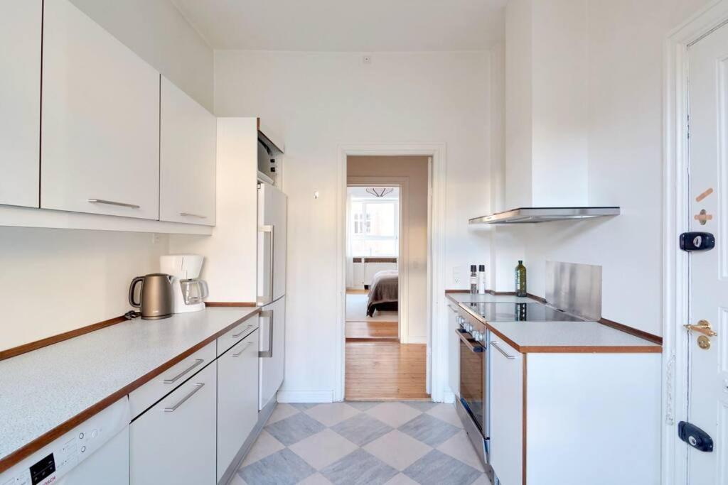 Large & Stylish In Trendy & Vibrant Neighbourhood * Copenhagen
